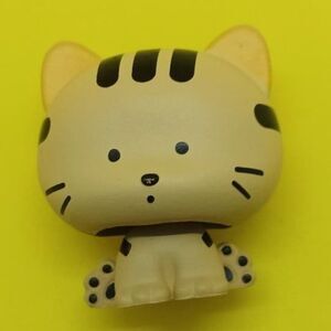 Tama and friends white cat Shaky head figurine